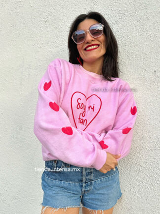 Sudadera rosa estampada - Frase "soy mi fan" y con corazones laterales - Marca mexicana - Tienda Intensa